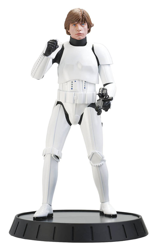 STAR WARS MILESTONES ANH STORMTROOPER LUKE STATUE (NET) (O/A