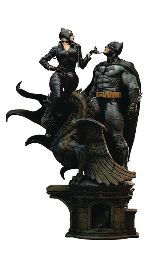 DC COMICS BATMAN & CAT WOMAN 1/6 SCALE STATUE (NET) (C: 1-1-